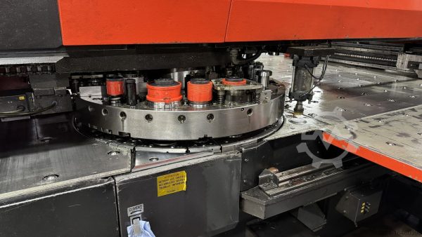 AMADA PEGA 367 45 STATION 4 AUTO-INDEXING UNIT CNC PUNCH PRESS - Image 3