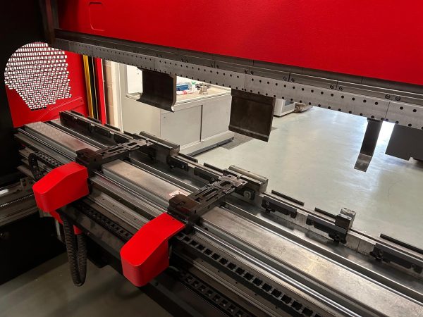 AMADA PROMECAM HFE 220-3000L LONG STROKE - Image 4