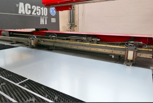 Amada AC 2510 NT CNC Turret Punch with full load -unload automation - Image 2