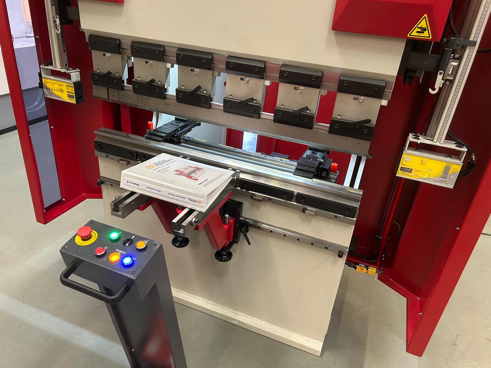 BAYKAL PBS 1250-40 HYDRAULIC DOWNSTROKING CNC PRESS BRAKE - Image 6