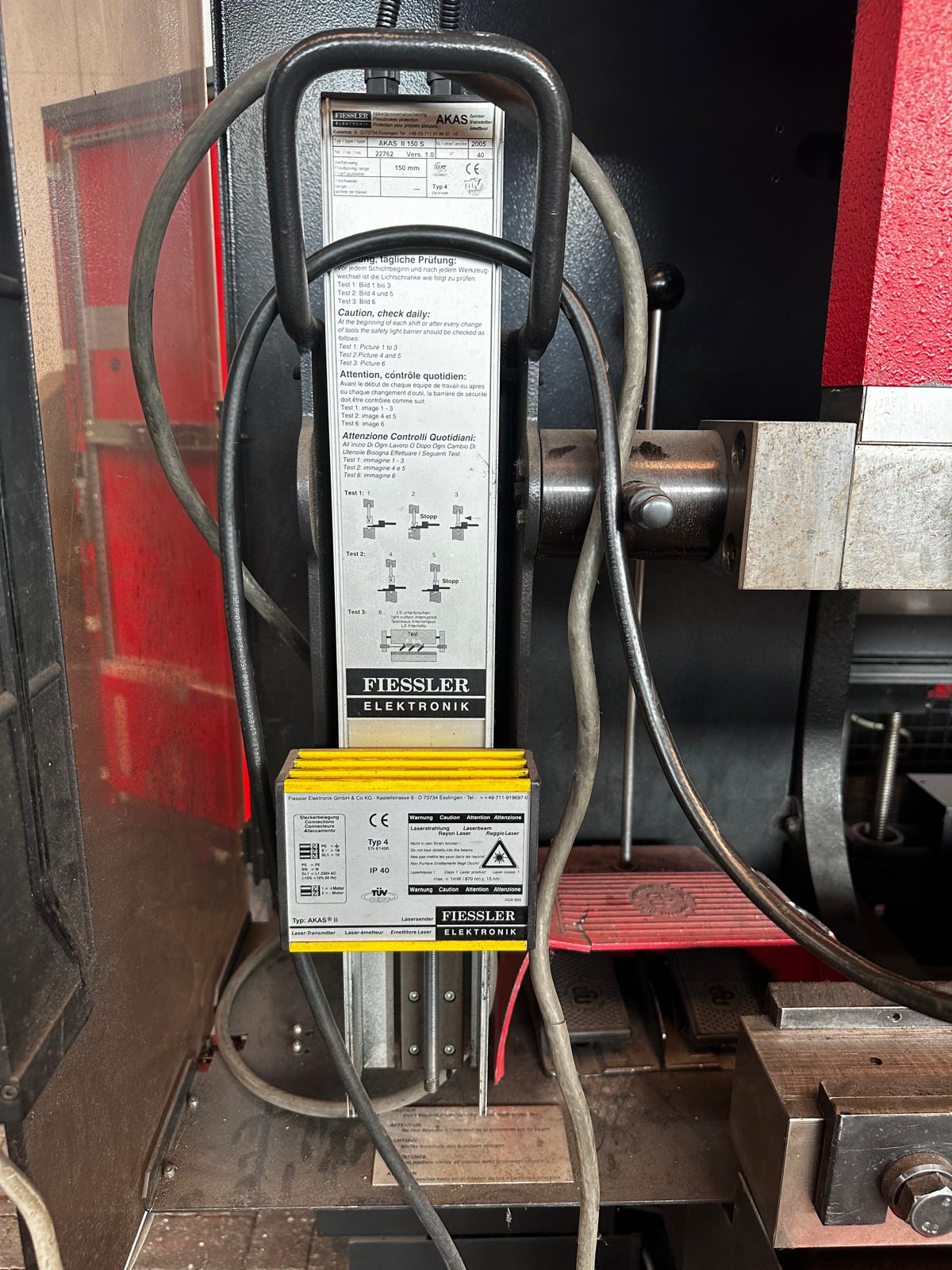AMADA press brake HFT 130-3 - Image 4